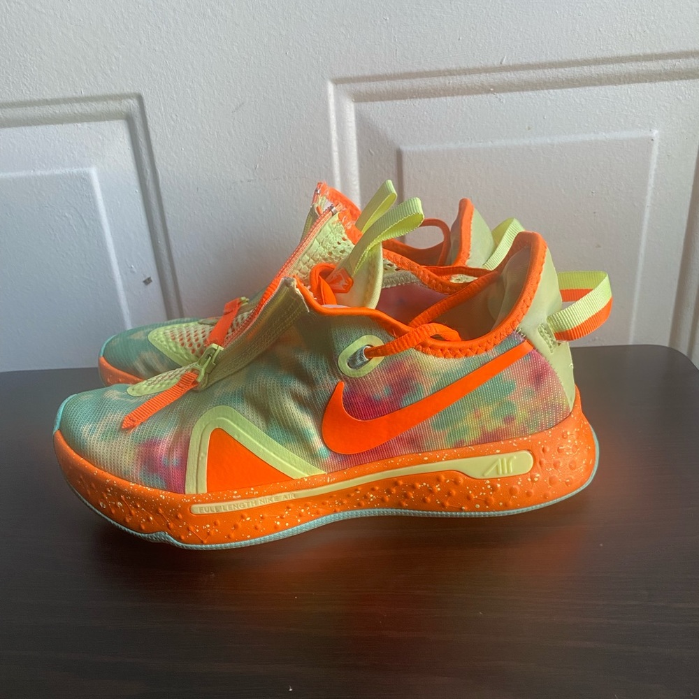 Nike shoes